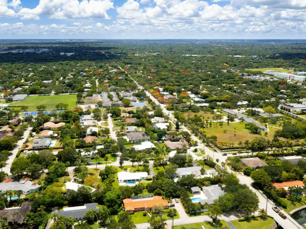 Pinecrest