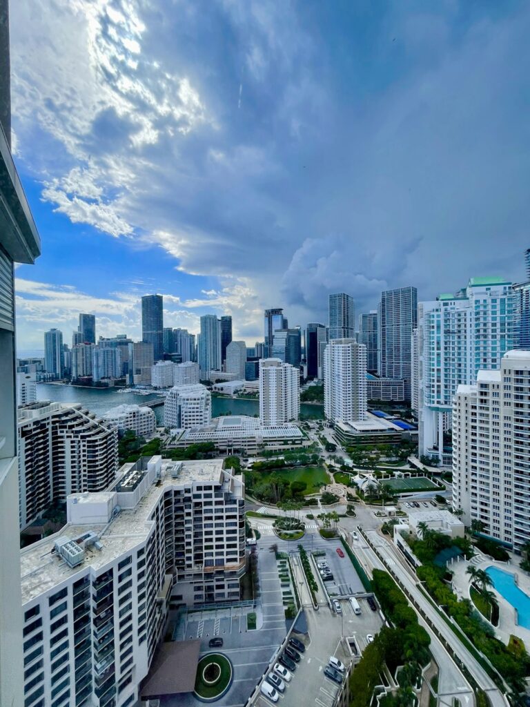Cómo Comprar un Apartamento en Miami desde Argentina en 2026