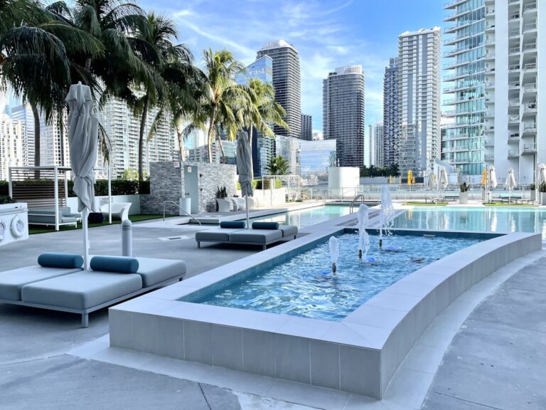Penthouse en Venta en Miami: La Guía Completa para Compradores Latinos 2026